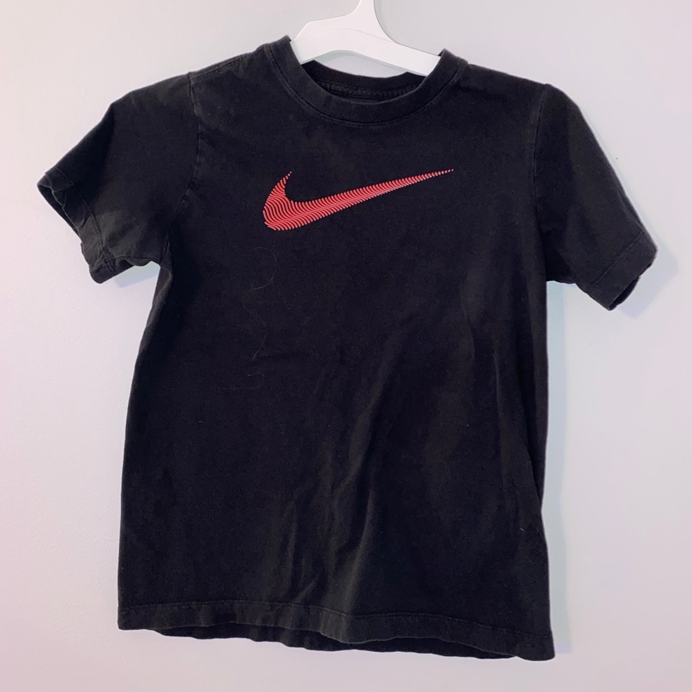 Boys’ Nike Tee